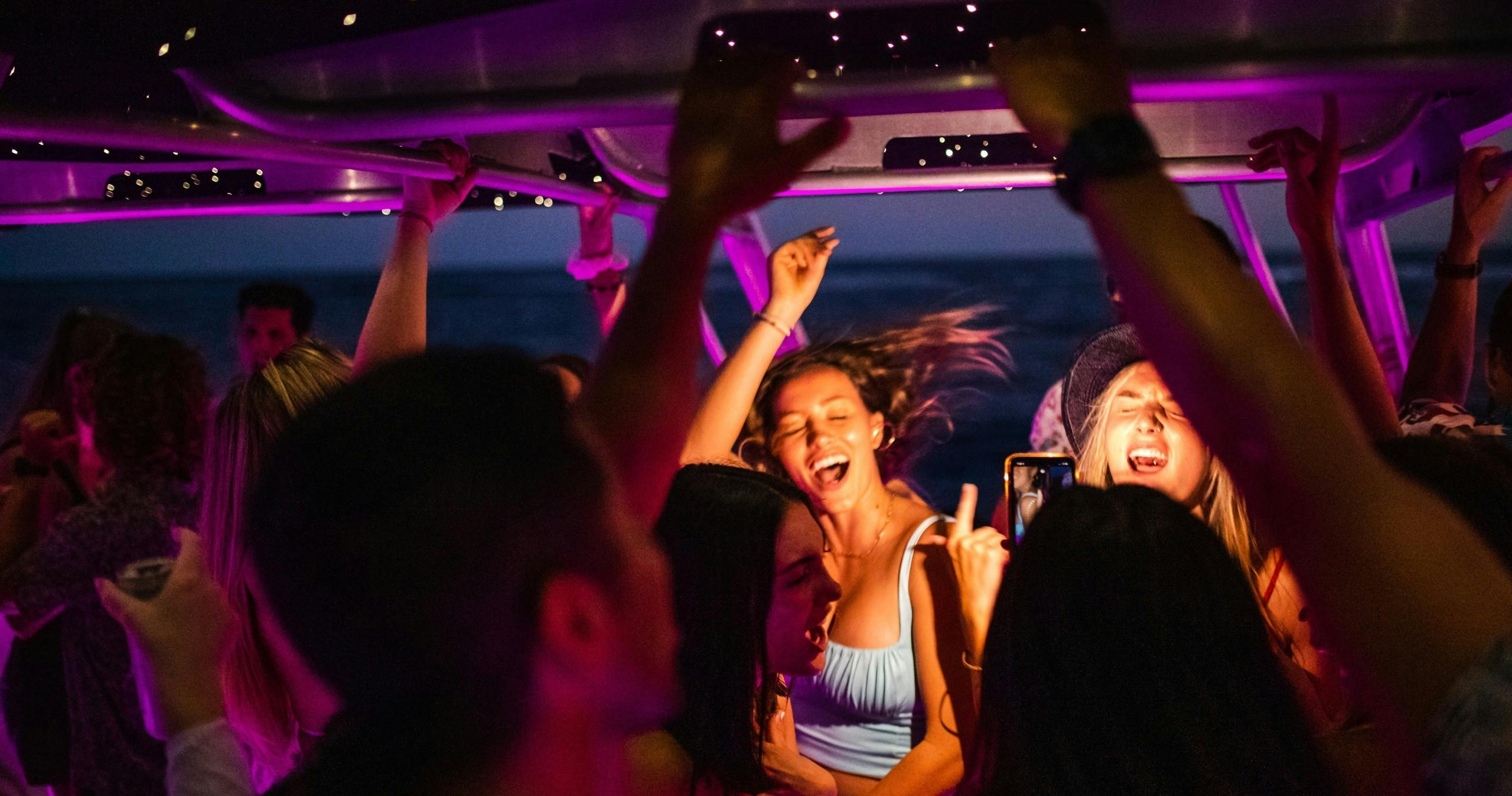 Waikiki: Boat Tour with Live DJ - Photo 1 of 13